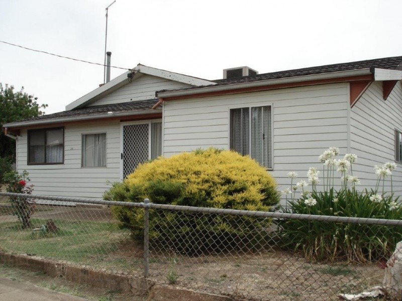 38 Butcher Street, St Arnaud VIC 3478