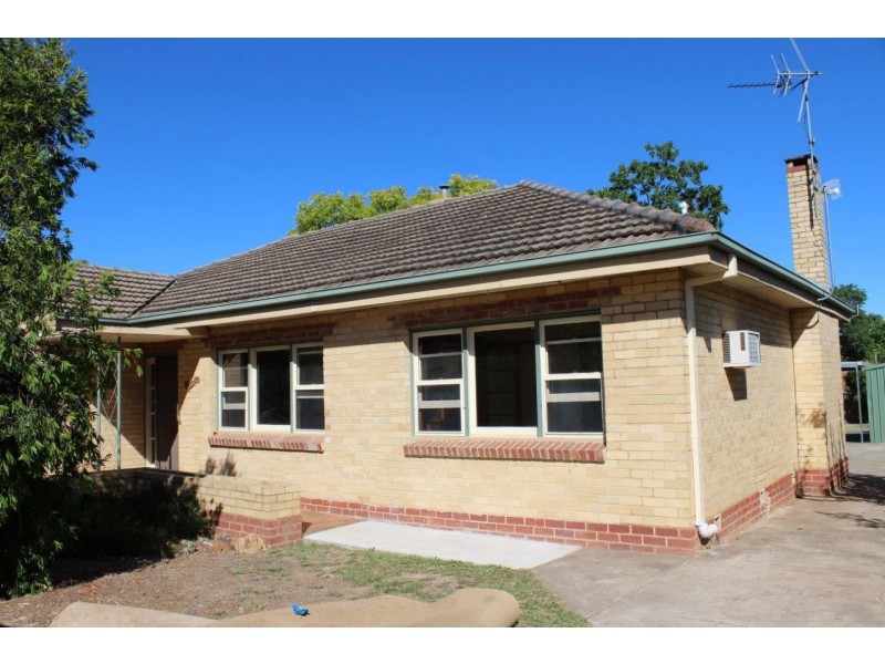 144 Panton Street, Kangaroo Flat VIC 3555