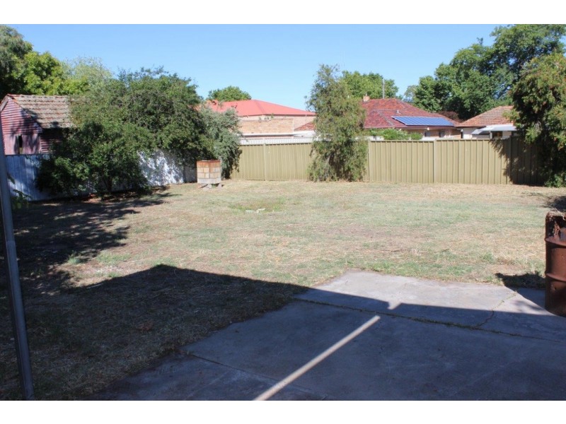 144 Panton Street, Kangaroo Flat VIC 3555