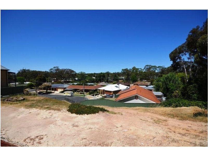 7 Hansa Court, Kangaroo Flat VIC 3555