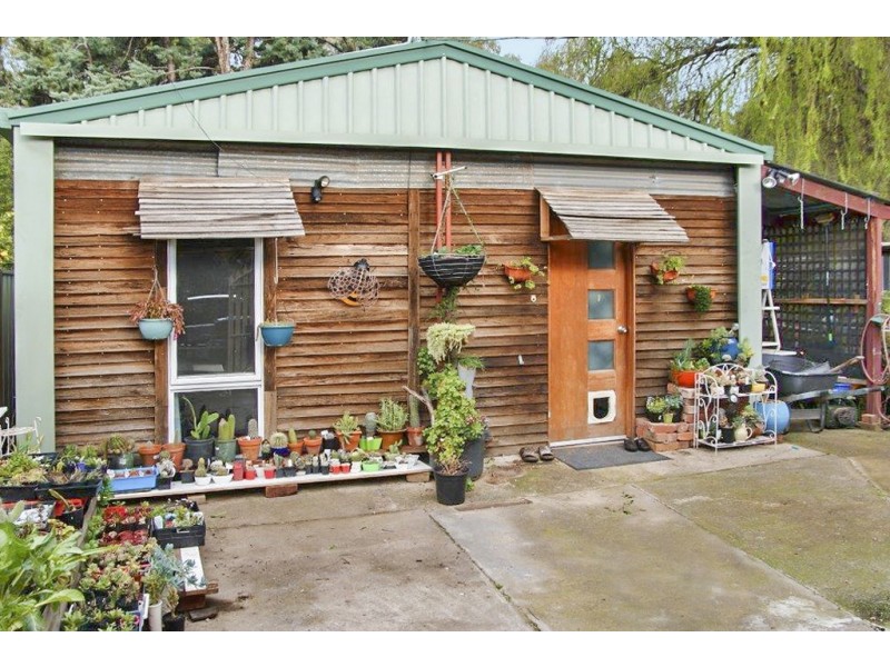 5 Beverley Street, Kangaroo Flat VIC 3555