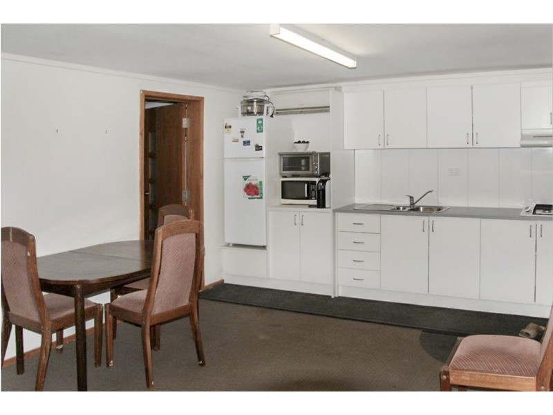 5 Beverley Street, Kangaroo Flat VIC 3555