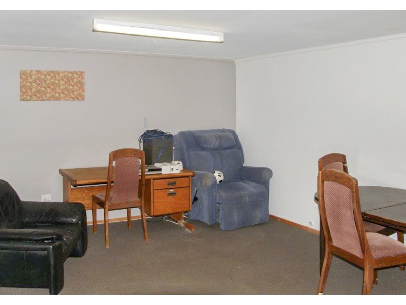 5 Beverley Street, Kangaroo Flat VIC 3555