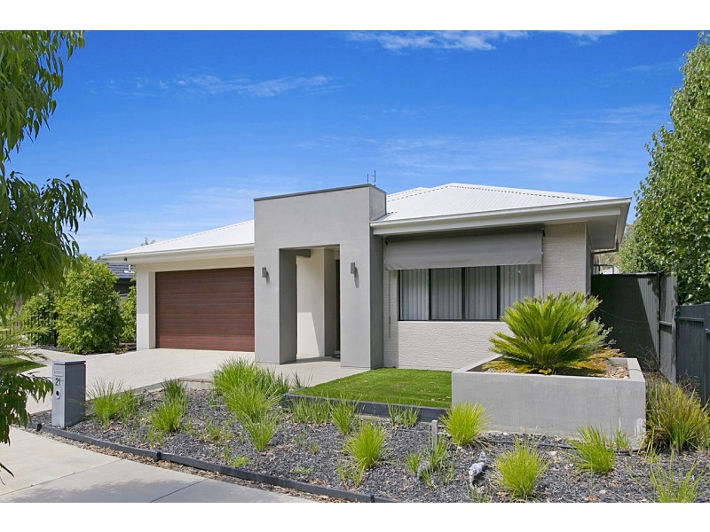 21 Evergreen Boulevard, Jackass Flat VIC 3556