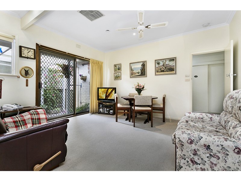 25 Holly Street, Golden Square VIC 3555