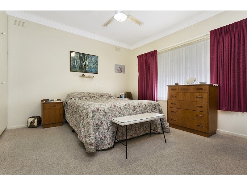 25 Holly Street, Golden Square VIC 3555
