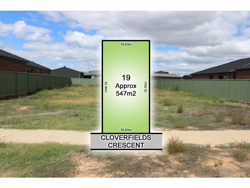 19 Cloverfields Crescent, Epsom VIC 3551