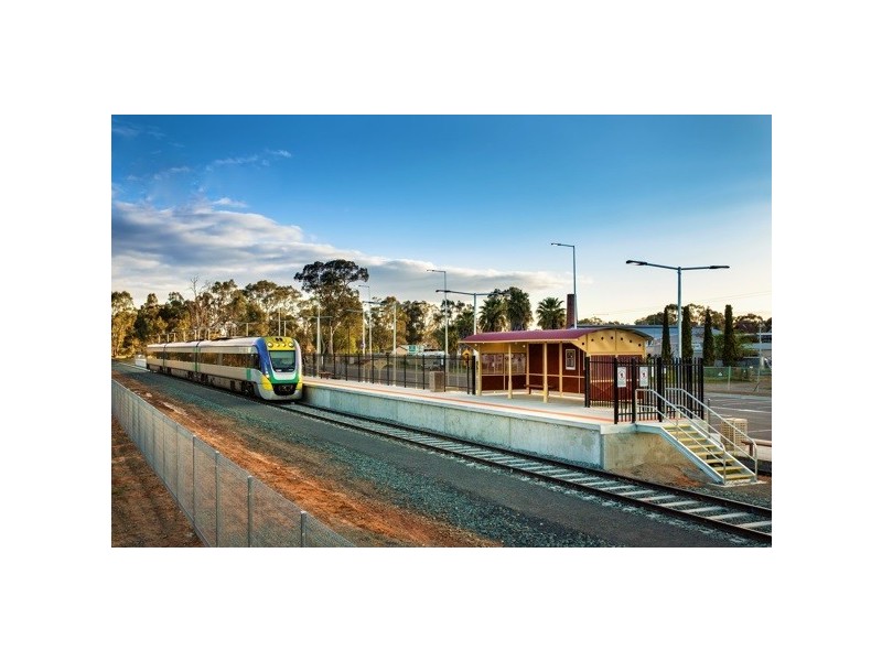 19 Cloverfields Crescent, Epsom VIC 3551