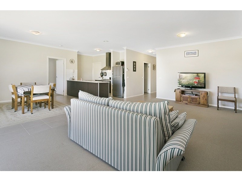 10 Sundew Drive, Kangaroo Flat VIC 3555