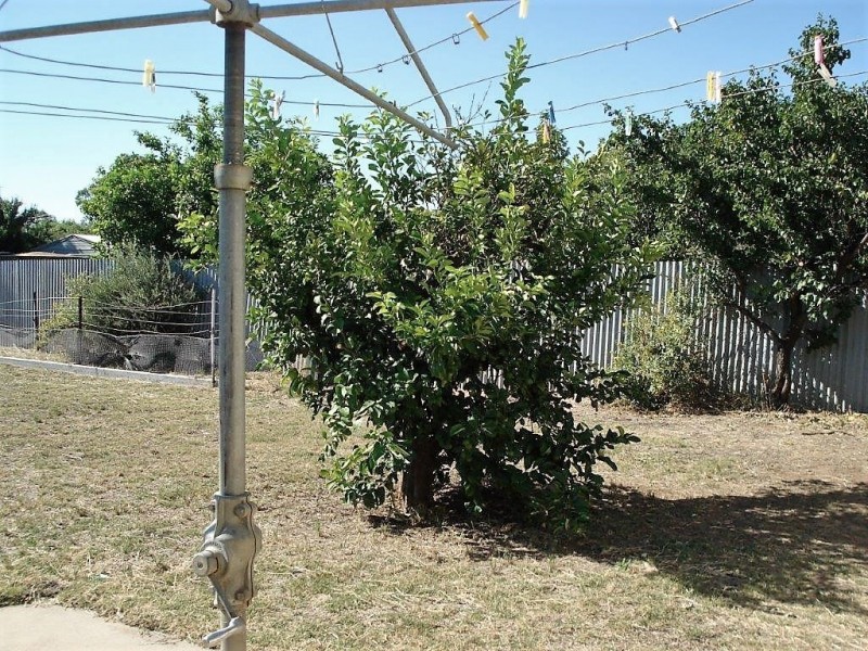 32 Armstrong Street, Charlton VIC 3525