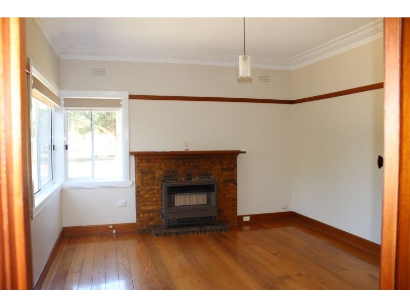 10 Menzies Court, Kangaroo Flat VIC 3555