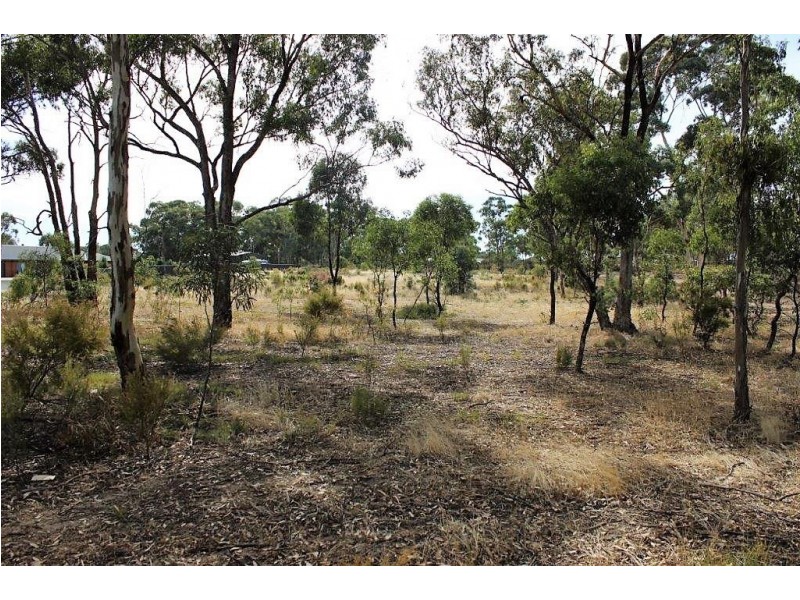 13 Karella Court, Junortoun VIC 3551