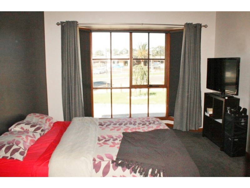 145 Aspinall Street, Golden Square VIC 3555