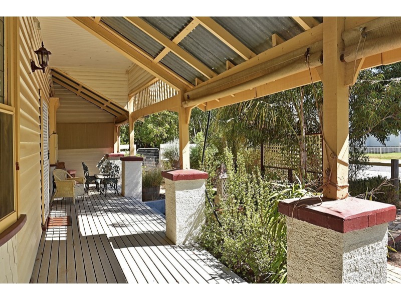 106 High Street, Charlton VIC 3525