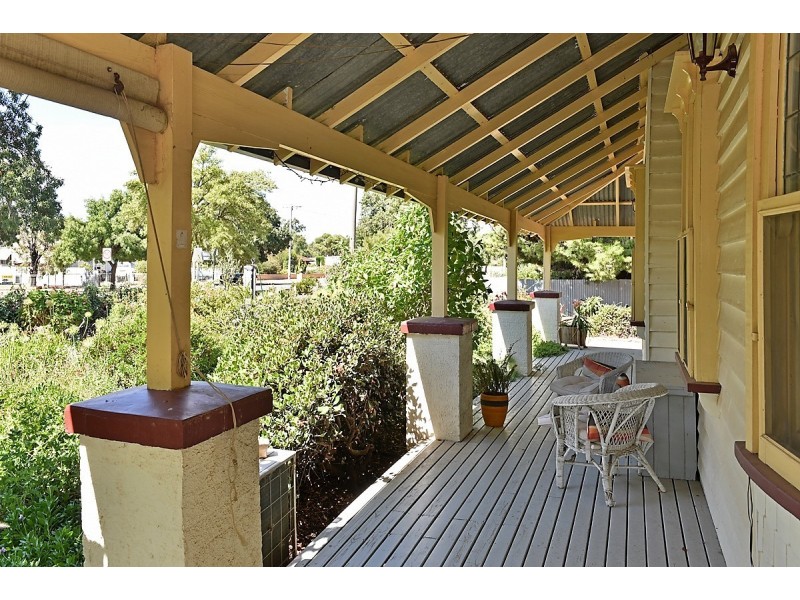 106 High Street, Charlton VIC 3525