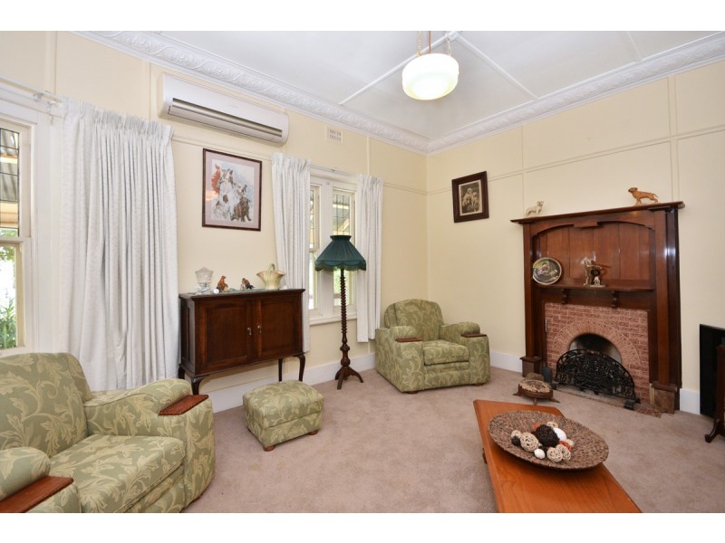 106 High Street, Charlton VIC 3525