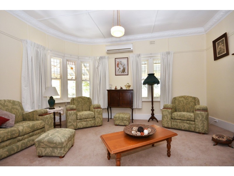 106 High Street, Charlton VIC 3525