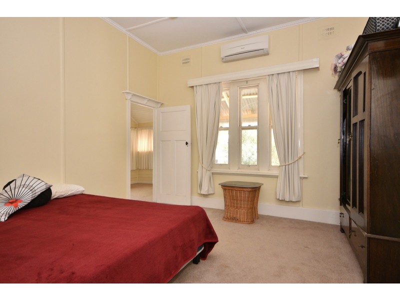 106 High Street, Charlton VIC 3525