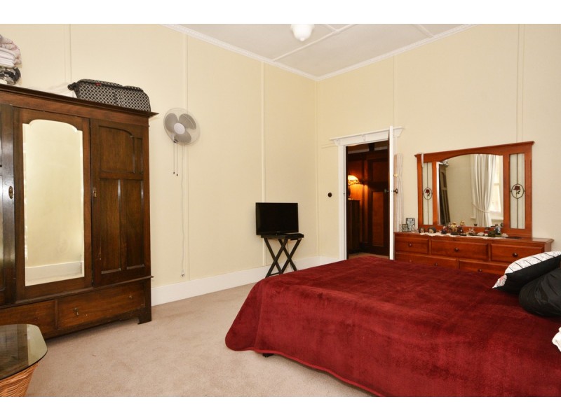 106 High Street, Charlton VIC 3525