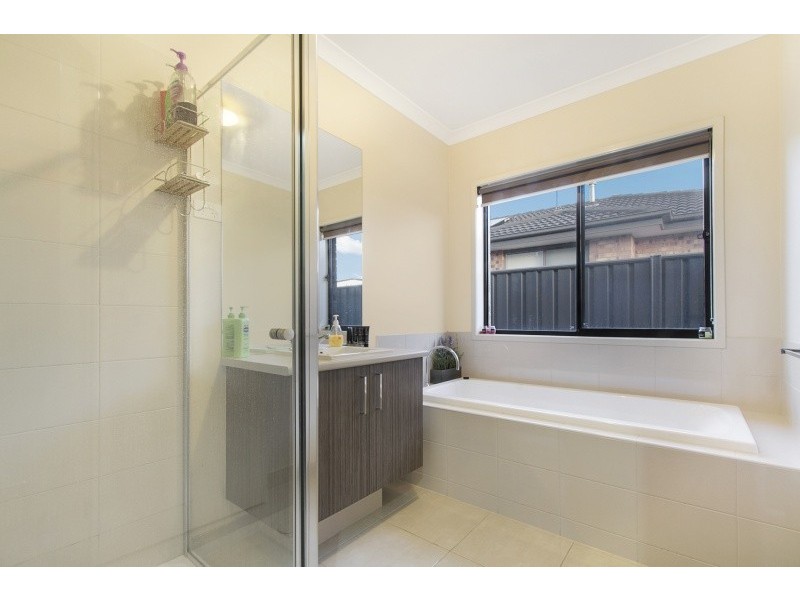 12 Aspect Drive, Huntly VIC 3551