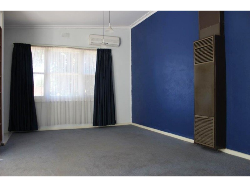 2/34A MacKenzie Street West, Golden Square VIC 3555