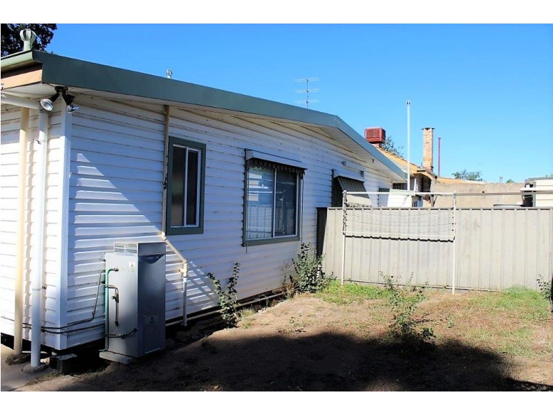 2/34A MacKenzie Street West, Golden Square VIC 3555