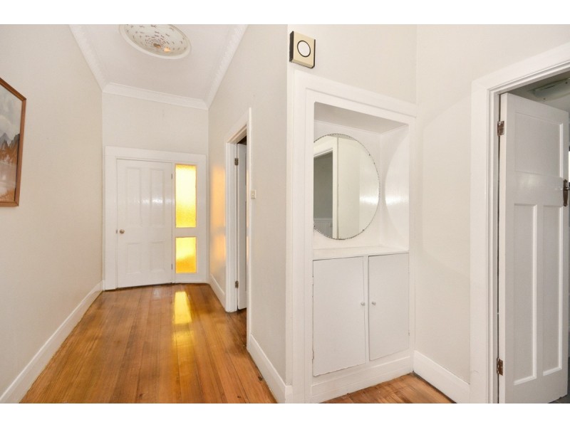 16 Esler Street, California Gully VIC 3556