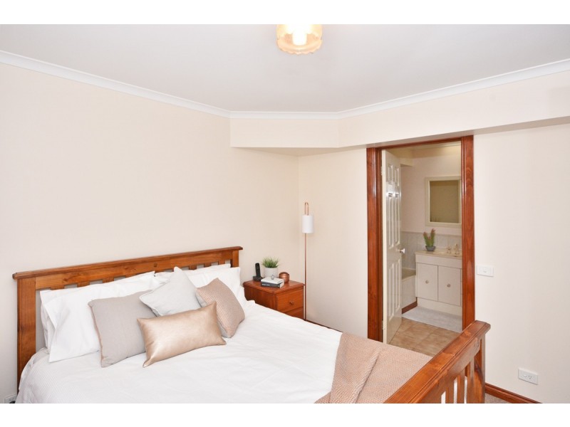 202 Condon Street, Kennington VIC 3550