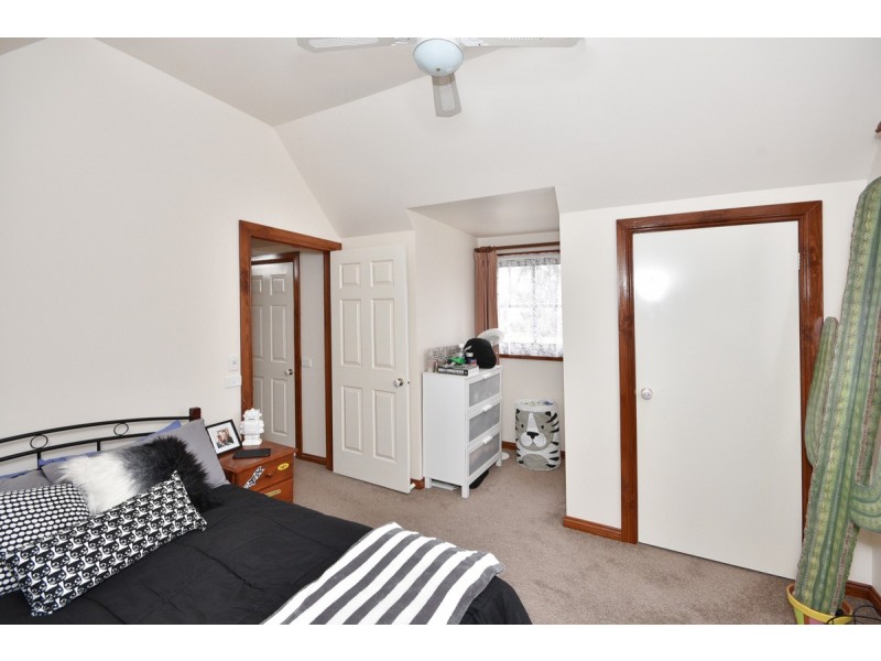 202 Condon Street, Kennington VIC 3550