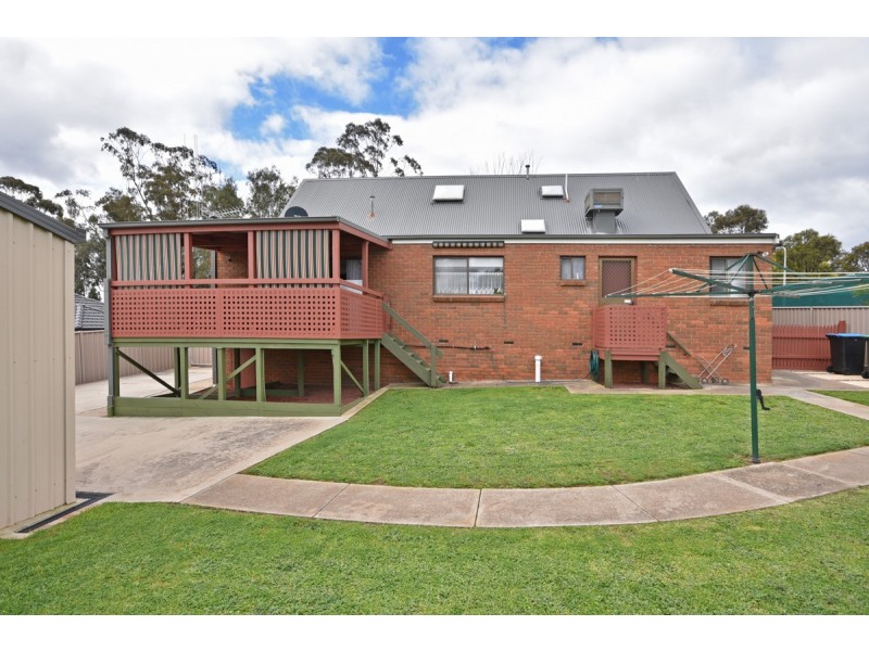 202 Condon Street, Kennington VIC 3550
