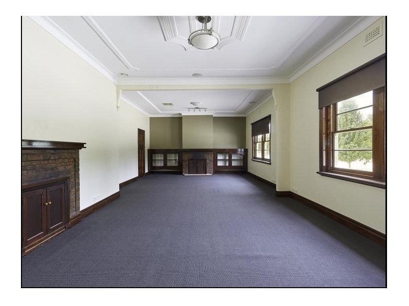 240 High Street, Kangaroo Flat VIC 3555