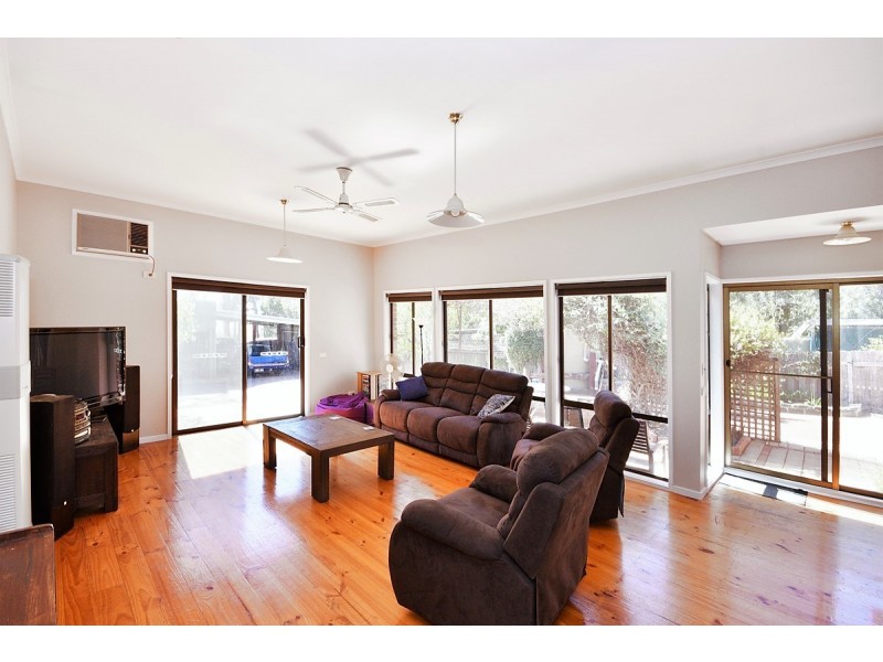 106 Lockwood Road, Kangaroo Flat VIC 3555