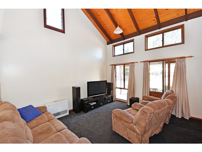 106 Lockwood Road, Kangaroo Flat VIC 3555