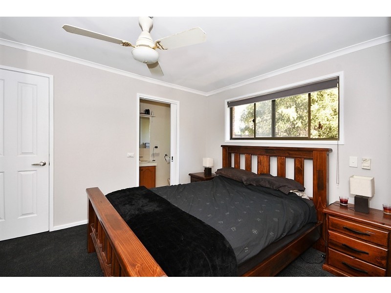106 Lockwood Road, Kangaroo Flat VIC 3555