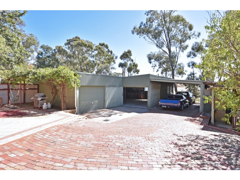 106 Lockwood Road, Kangaroo Flat VIC 3555