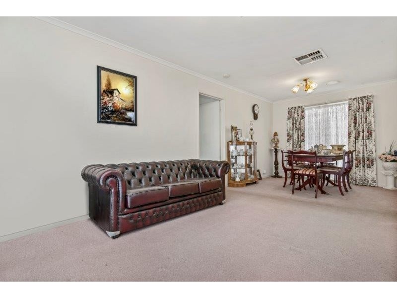 2 Hedley Court, White Hills VIC 3550