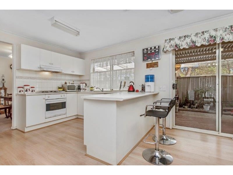 2 Hedley Court, White Hills VIC 3550
