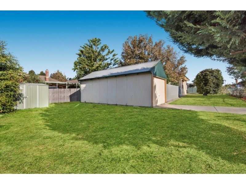 7 Bank Street, Kangaroo Flat VIC 3555