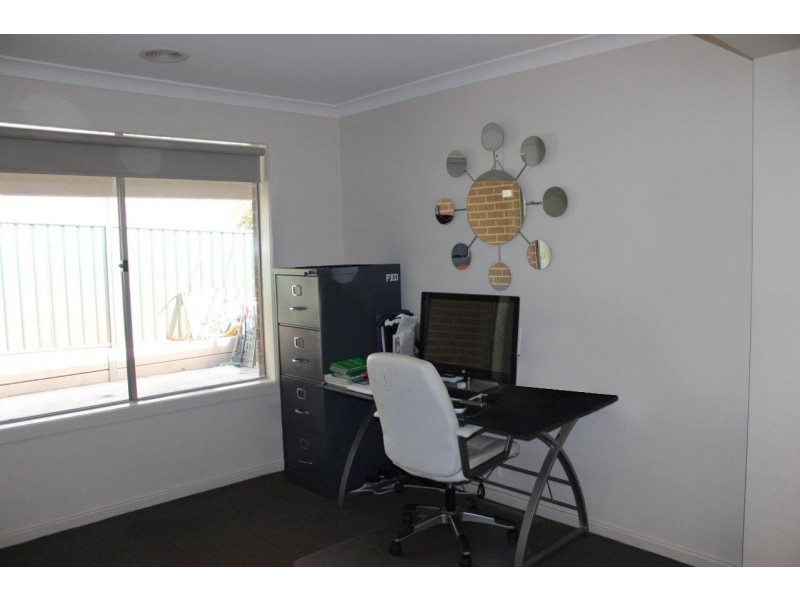 58 Queen Street, Kangaroo Flat VIC 3555