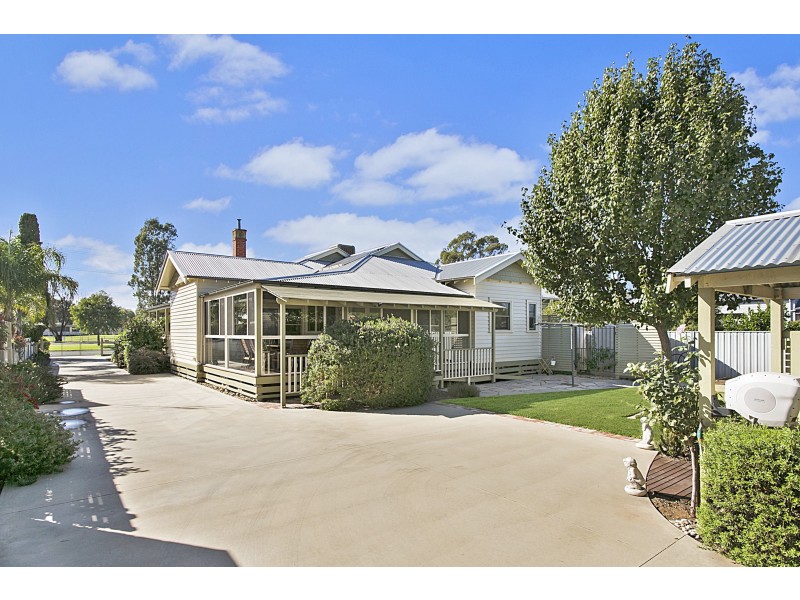 78 Echuca Road, Rochester VIC 3561