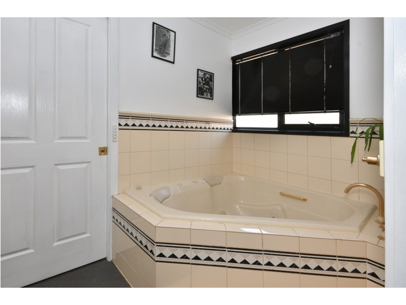 71 Wilson Street, Wedderburn VIC 3518