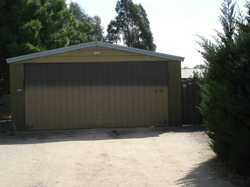 12 Wilson Street, Charlton VIC 3525