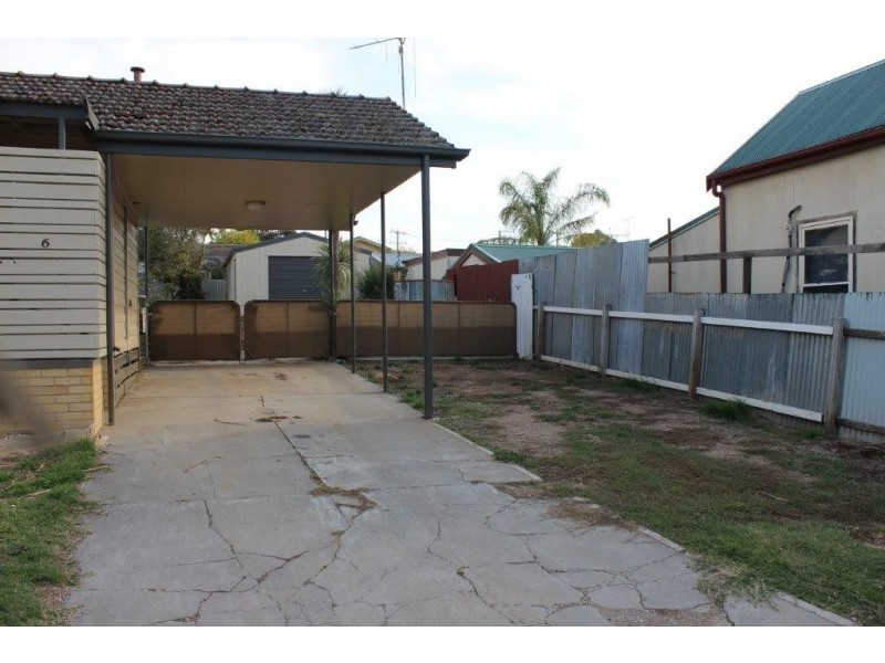 6 Young Street, Golden Square VIC 3555