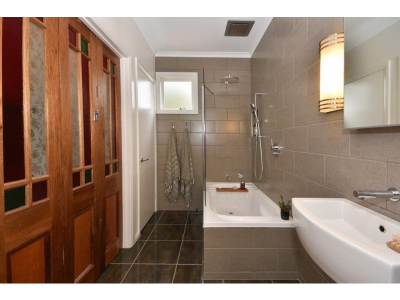 365 Eaglehawk Road, California Gully VIC 3556