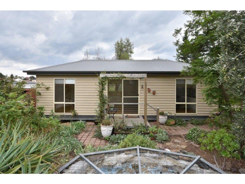 365 Eaglehawk Road, California Gully VIC 3556