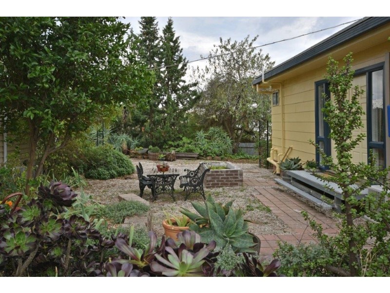365 Eaglehawk Road, California Gully VIC 3556