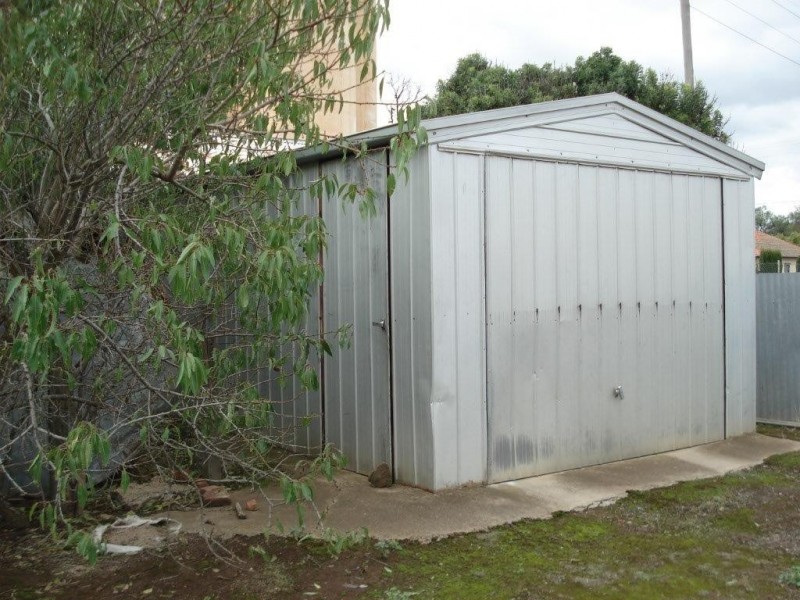 105 High Street, Charlton VIC 3525