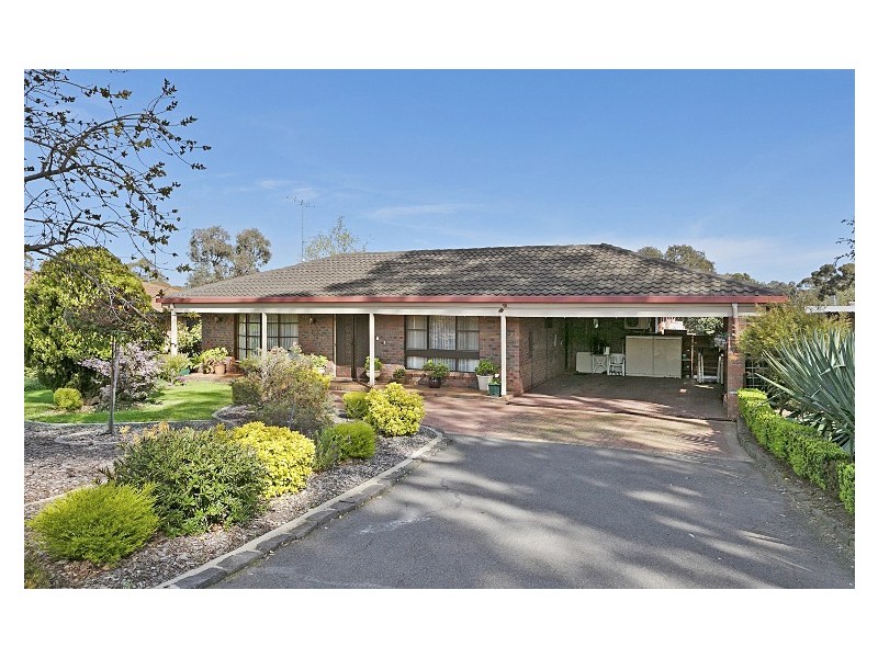 87 Harley Street, Strathdale VIC 3550
