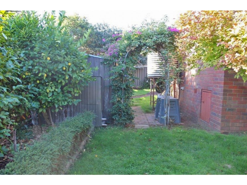 87 Harley Street, Strathdale VIC 3550