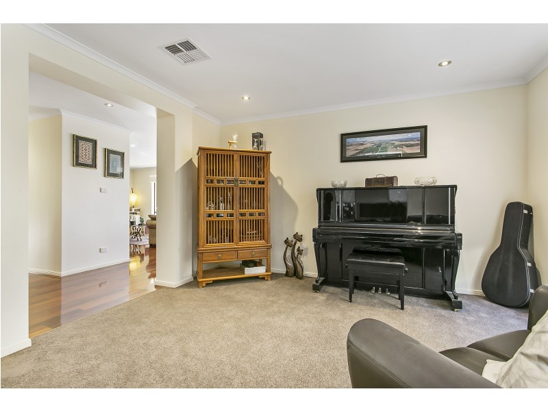 50 Browning Street, Kangaroo Flat VIC 3555